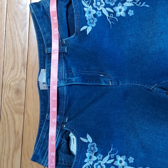 Chico's  Emnroidered Jeans - Picture 3 of 6